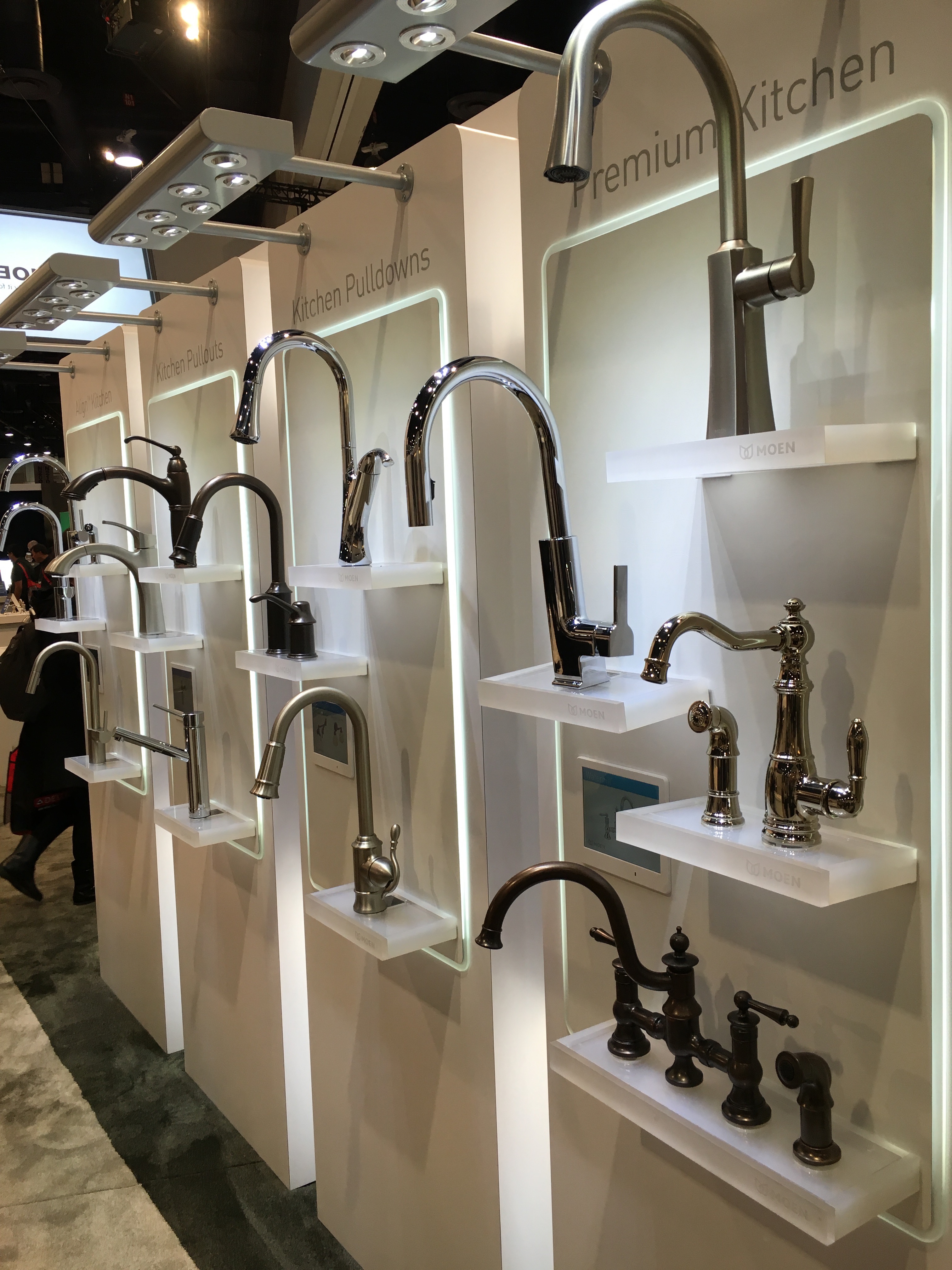We visited the 2016 Kitchen & Bath Industry Show in Las Vegas! Handy Man